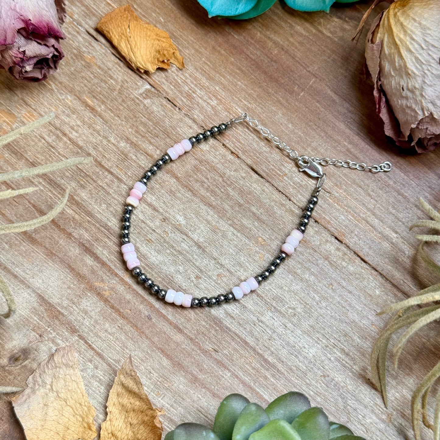 Pink Conch & Sterling Silver Bracelet – 6 1/4" – 3mm