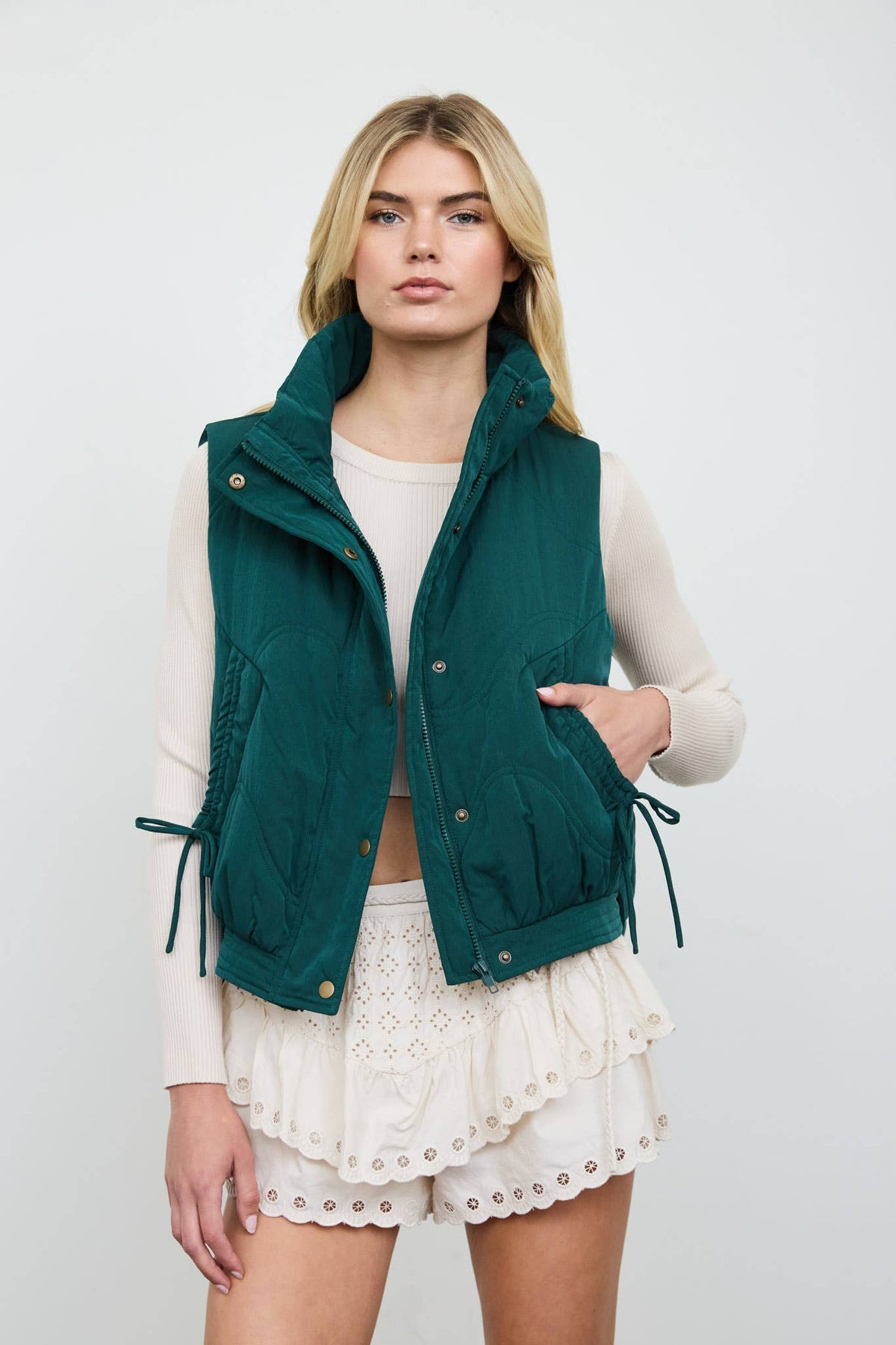 WAVE QUILTED SNAP-FRONT STAND COLLAR VEST