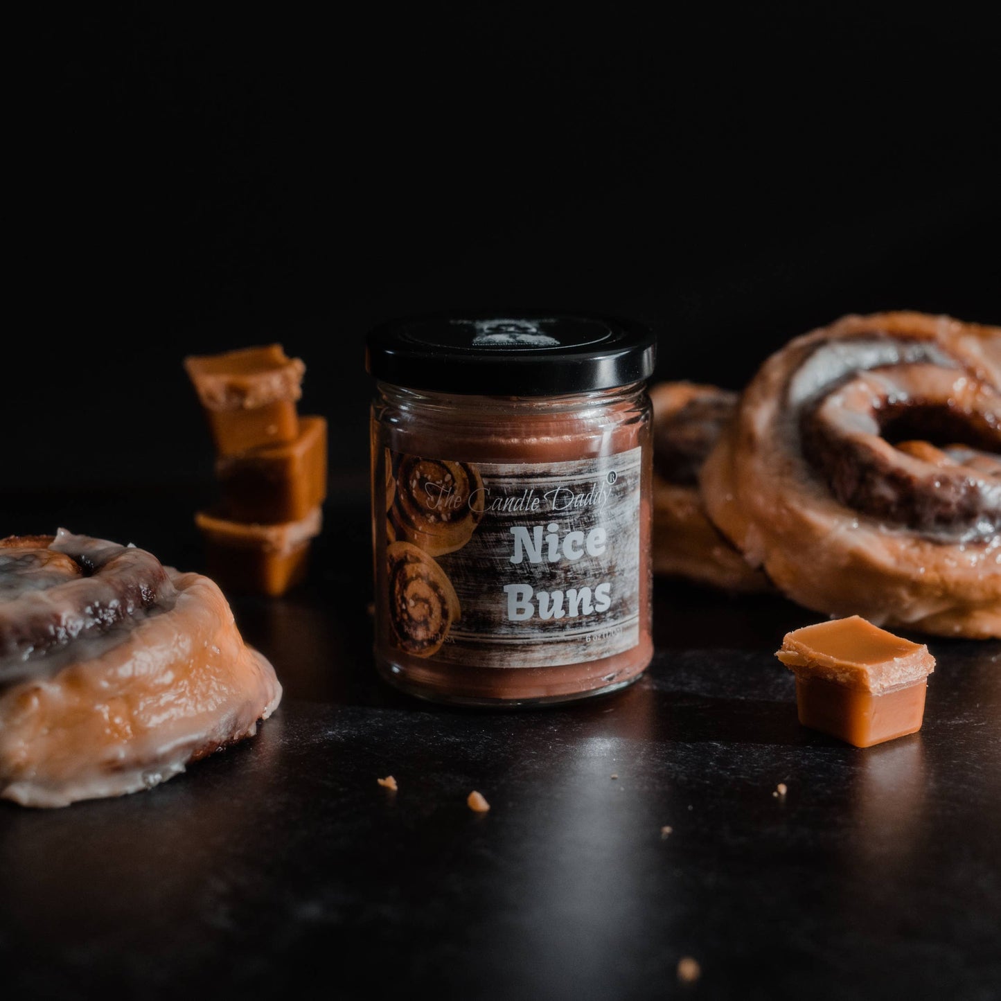 NICE BUNS - STICKY CINNAMON BUNS SCENTED - 6 OZ JAR CANDLE