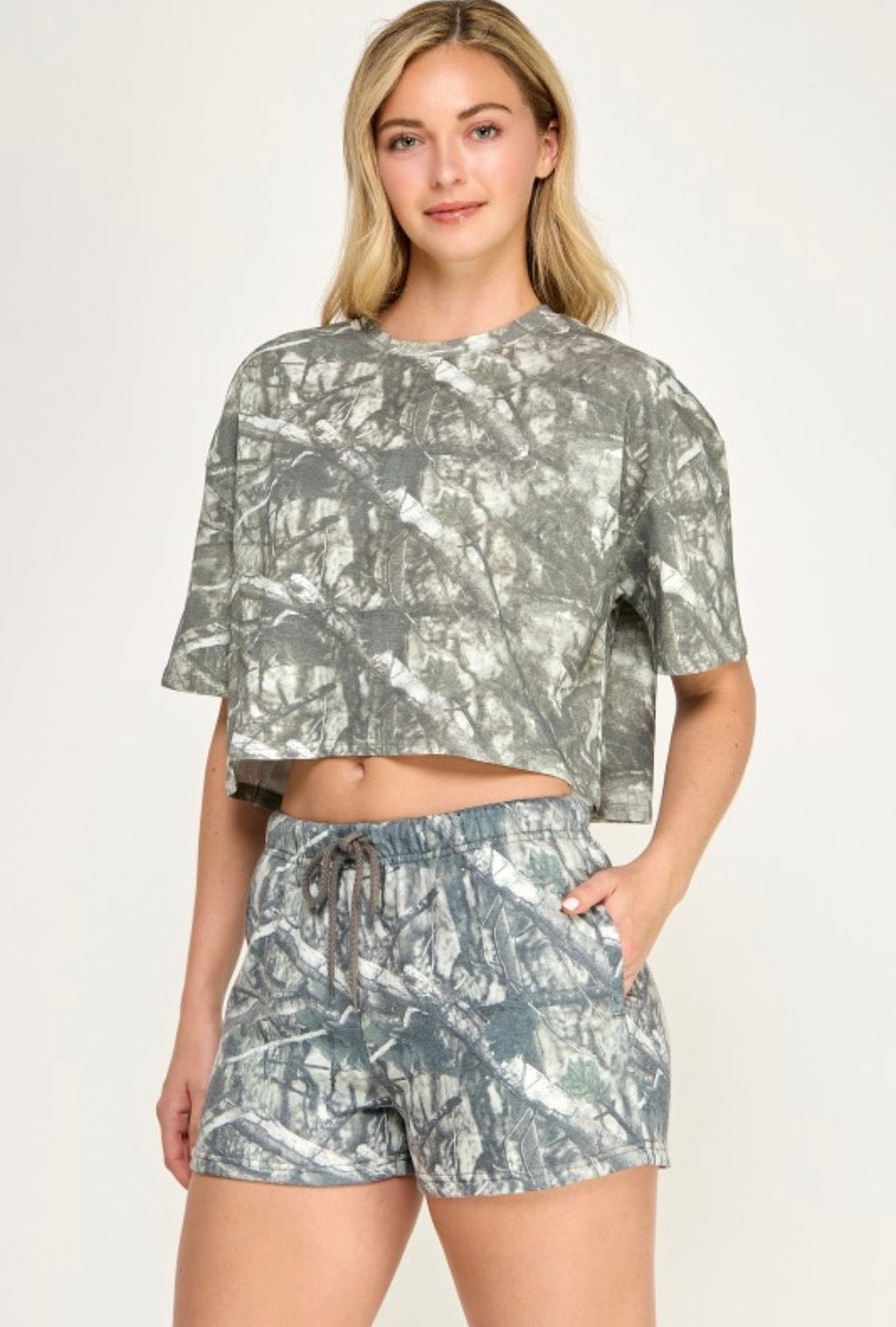 Camo crop shirt