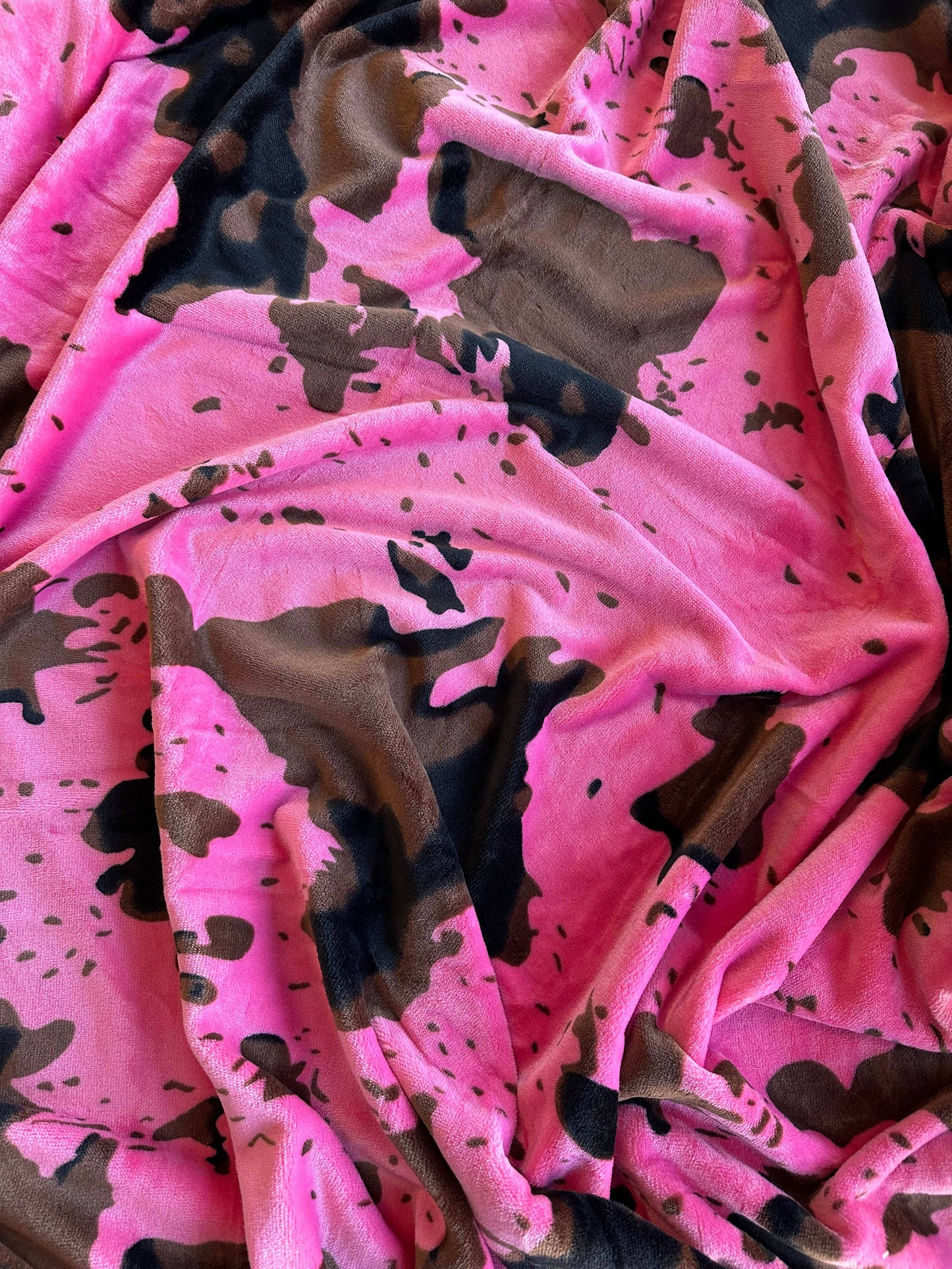 Hot Pink Cow Print Super Soft Plush Throw Blanket