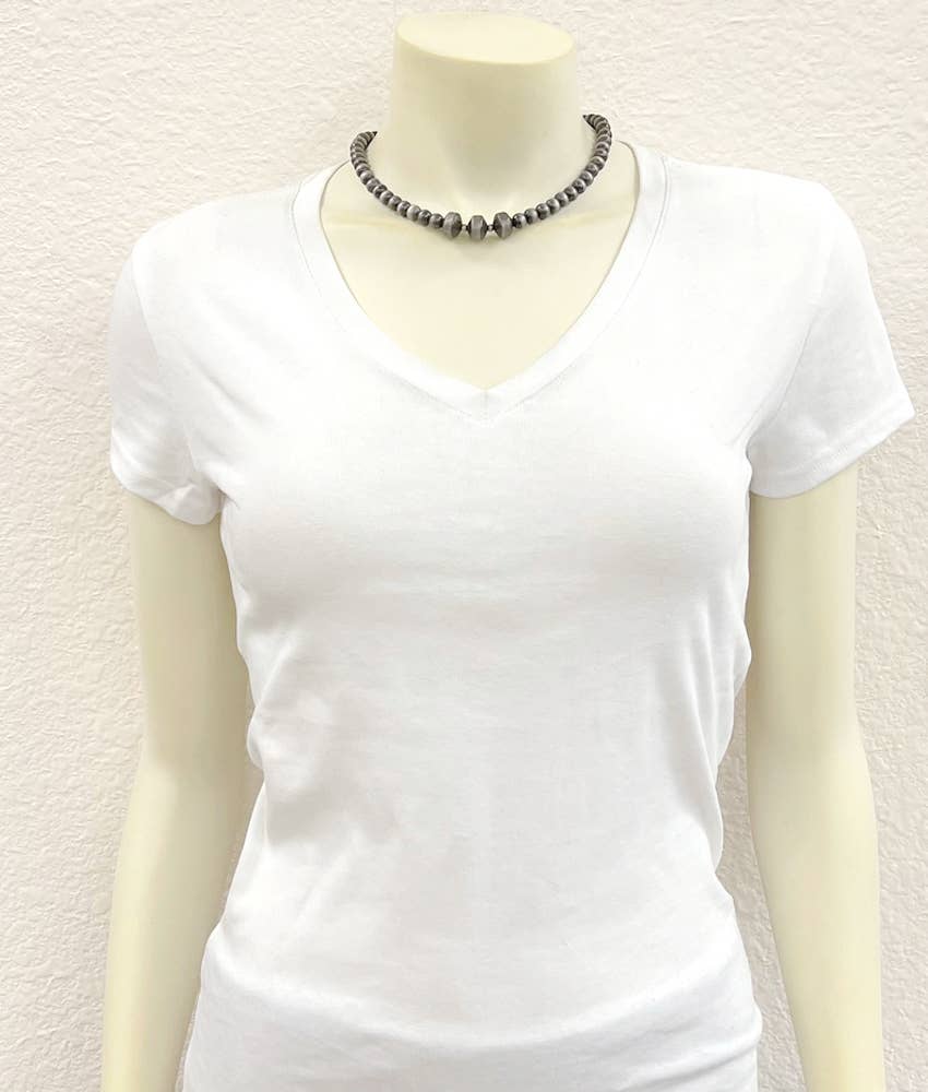 739207, Handmade 16" Navajo Bead Necklace