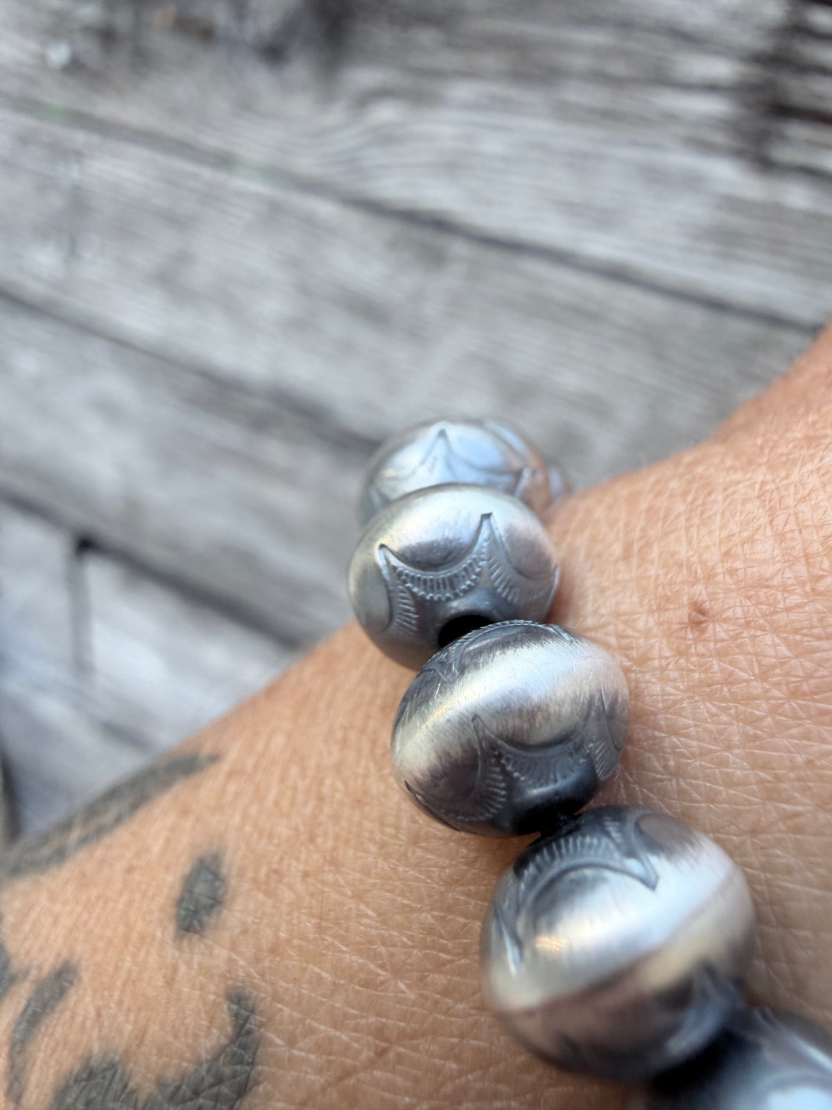 Native Made 9.5mm Navajo Pearl Bracelet
