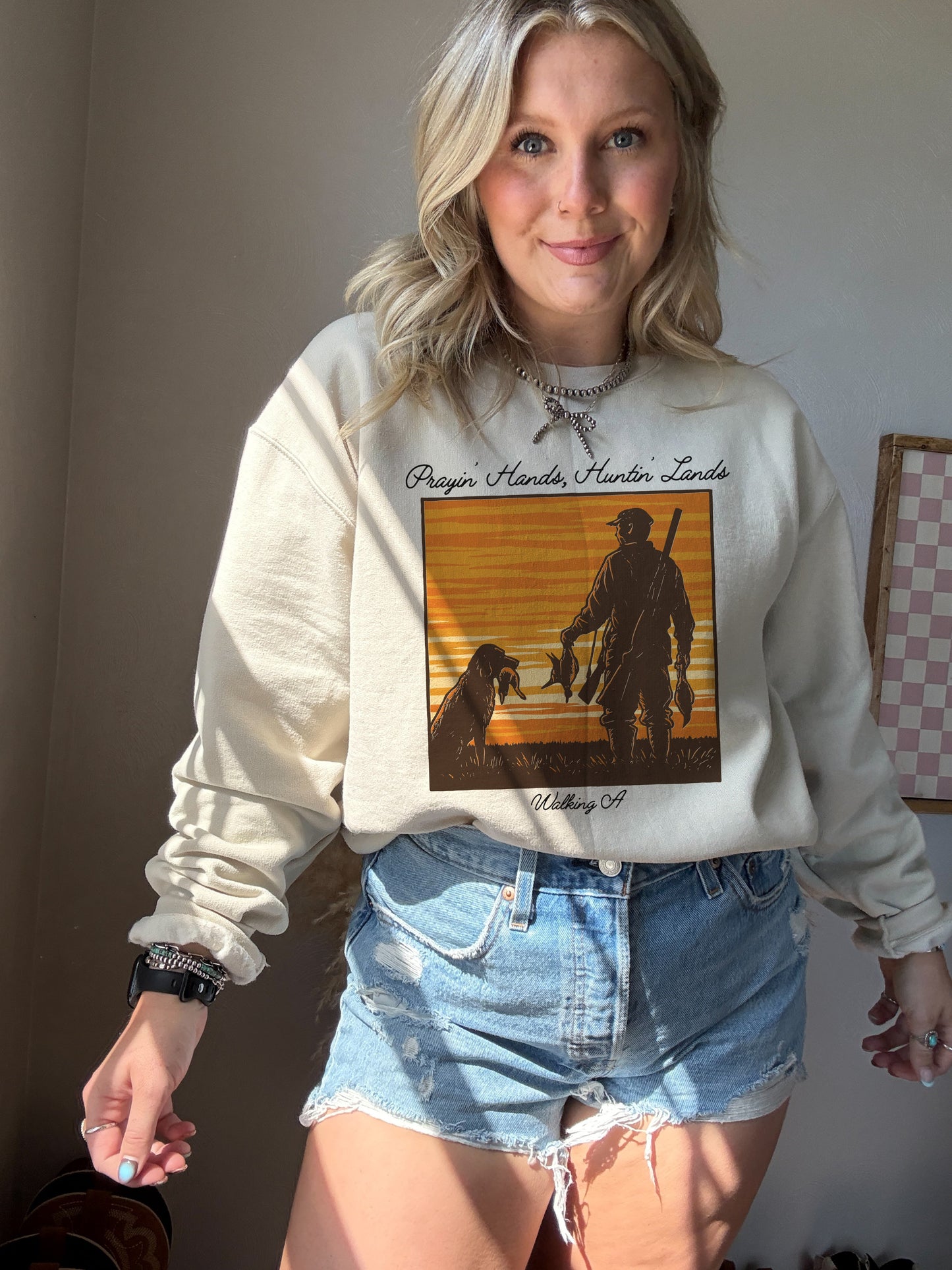 PRAYIN' HANDS, HUNTIN' LANDS CREW or TEE