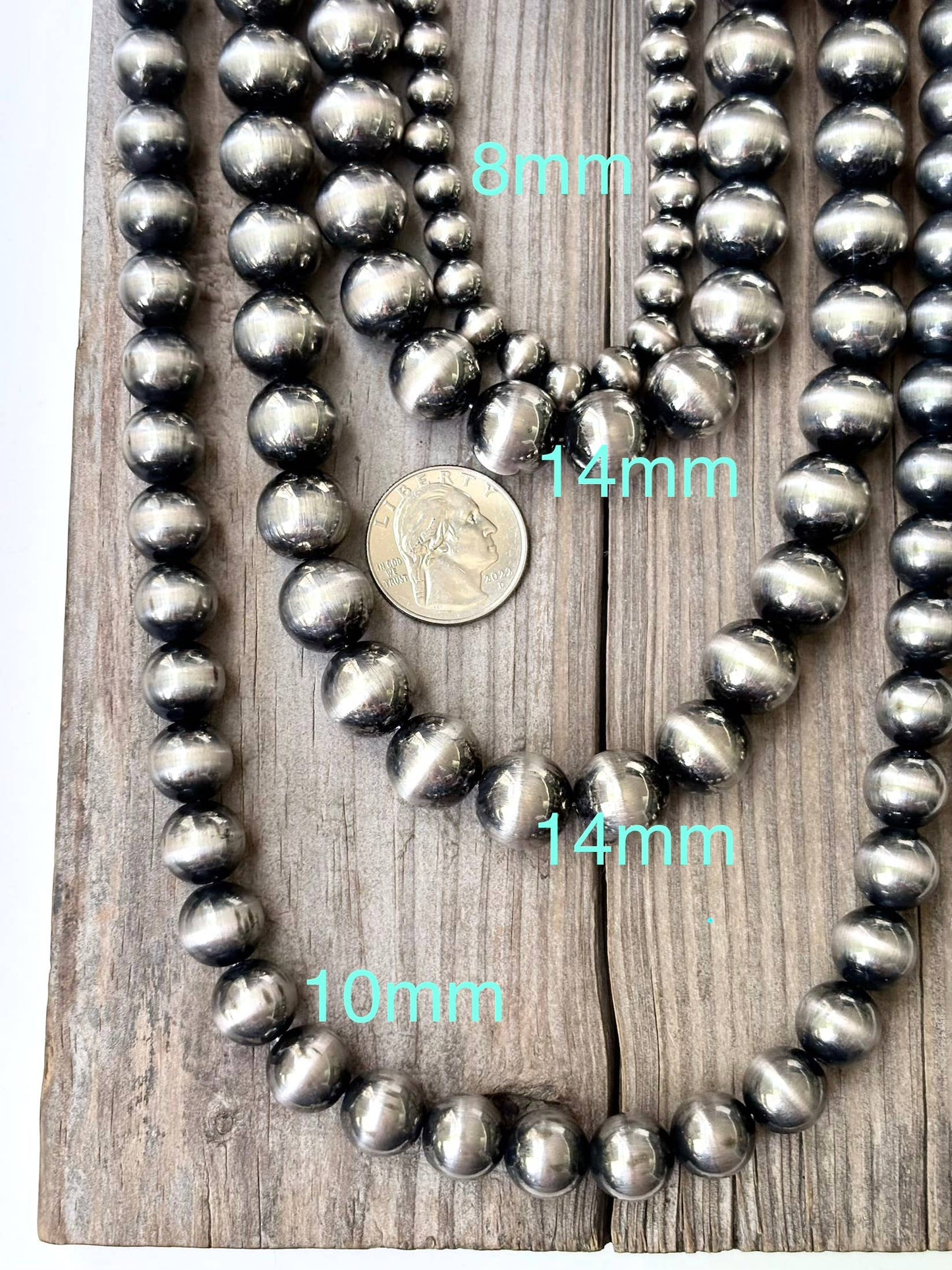 Western Style Navajo Pearl Beaded Necklace