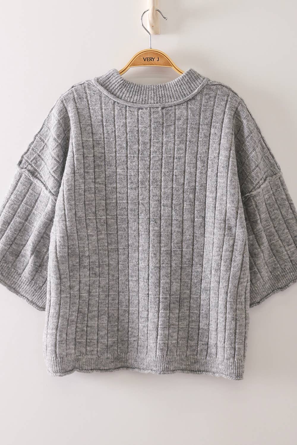 12W3734N-Cropped Length Ribbed Knit Sweater