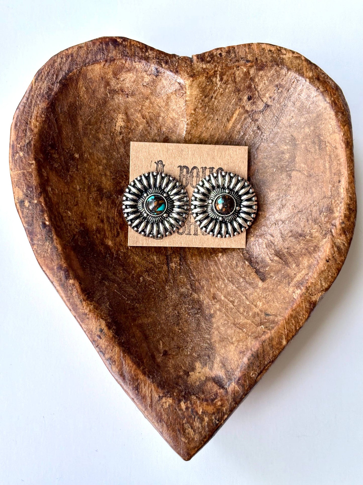 Western Round Concho with Stone Stud Earrings