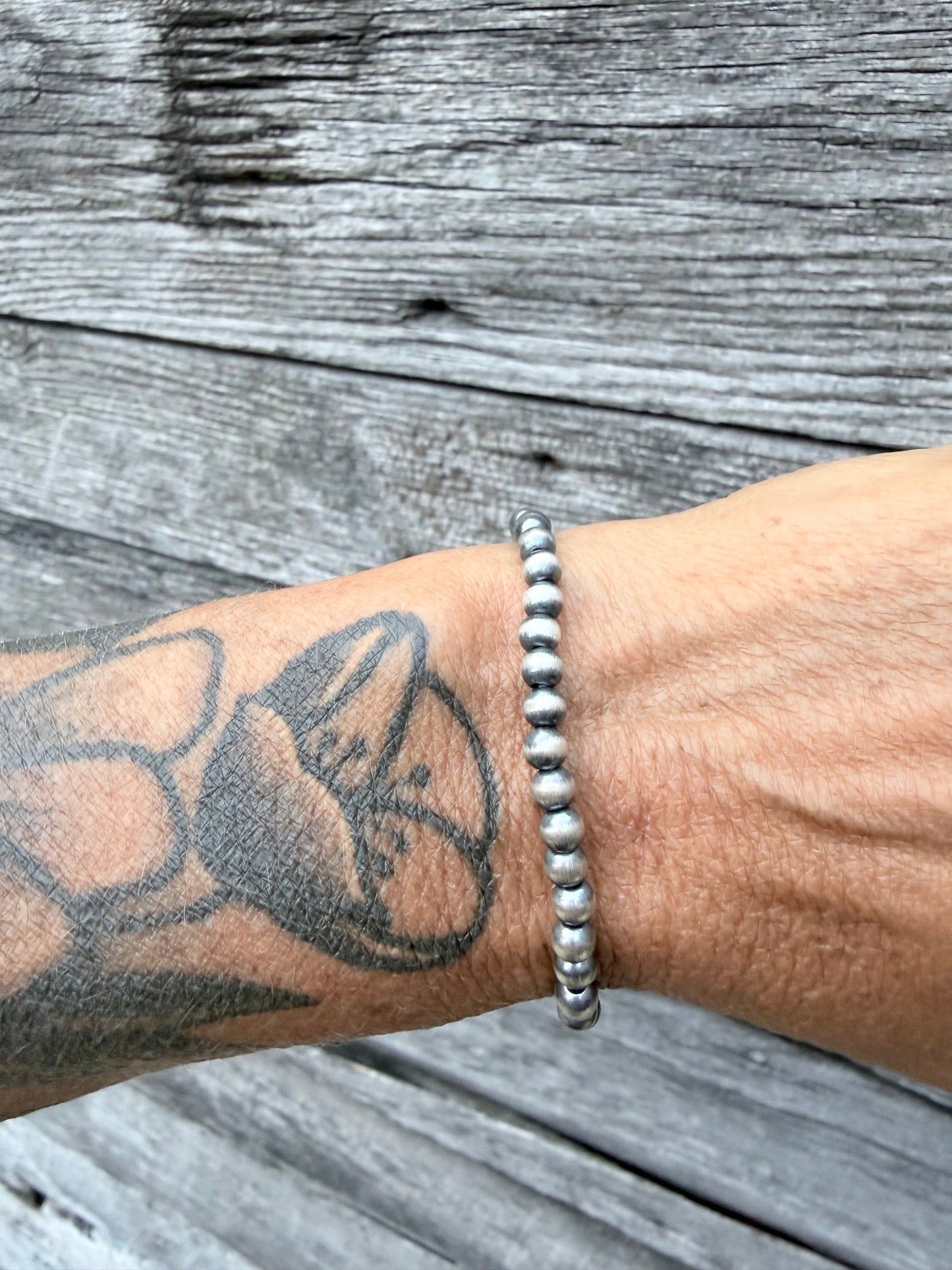 Sterling Pearl Stretch Bracelet in 6mm and 8m