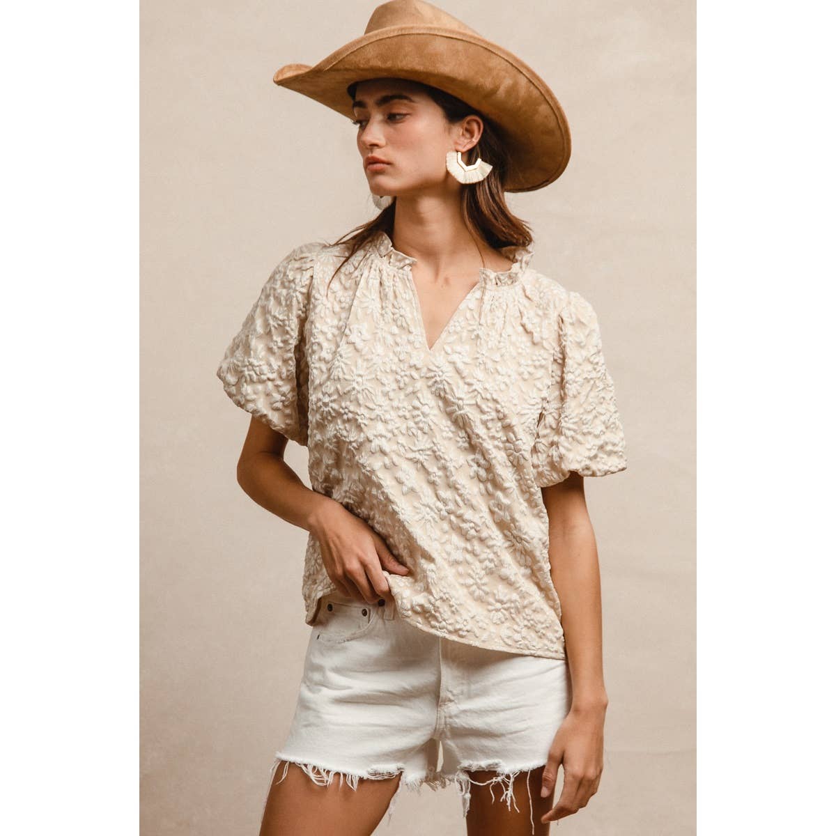 FLORAL PATTERN TEXTURE SLEEVES RUFFLED V-NECK TOP