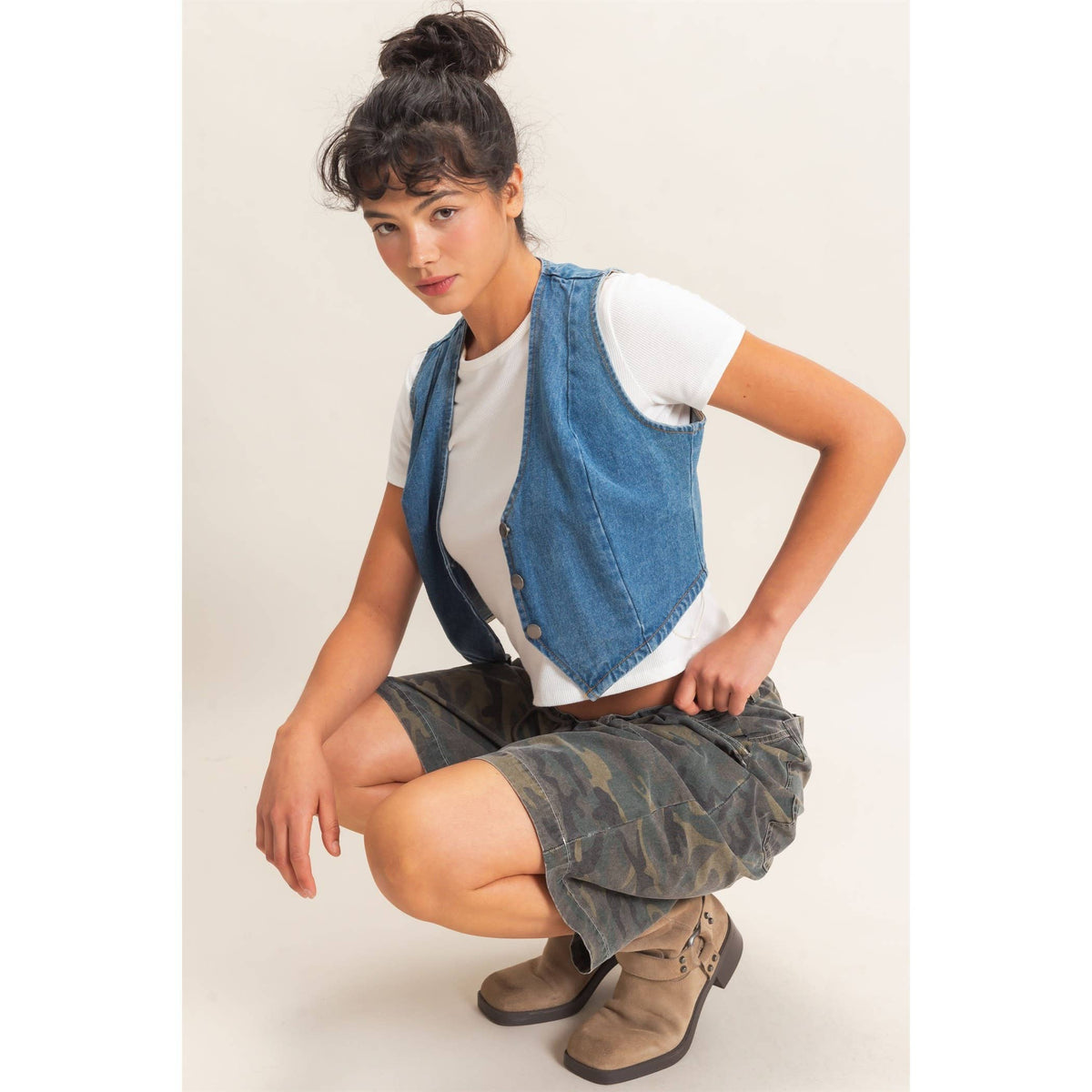 Buttoned Denim Vest