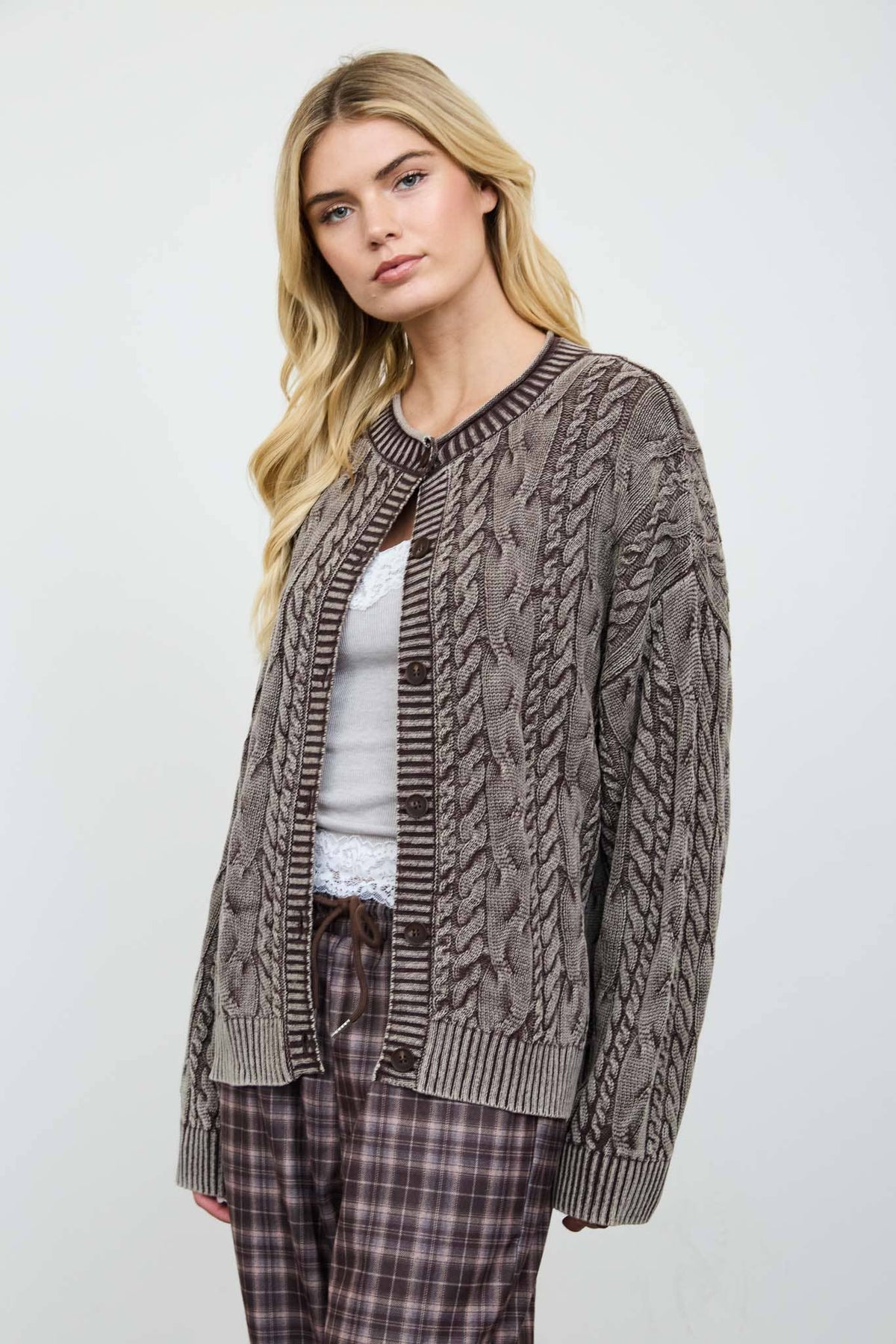 WASHED PATTERN CABLE KNIT BUTTON DOWN CARDIGAN