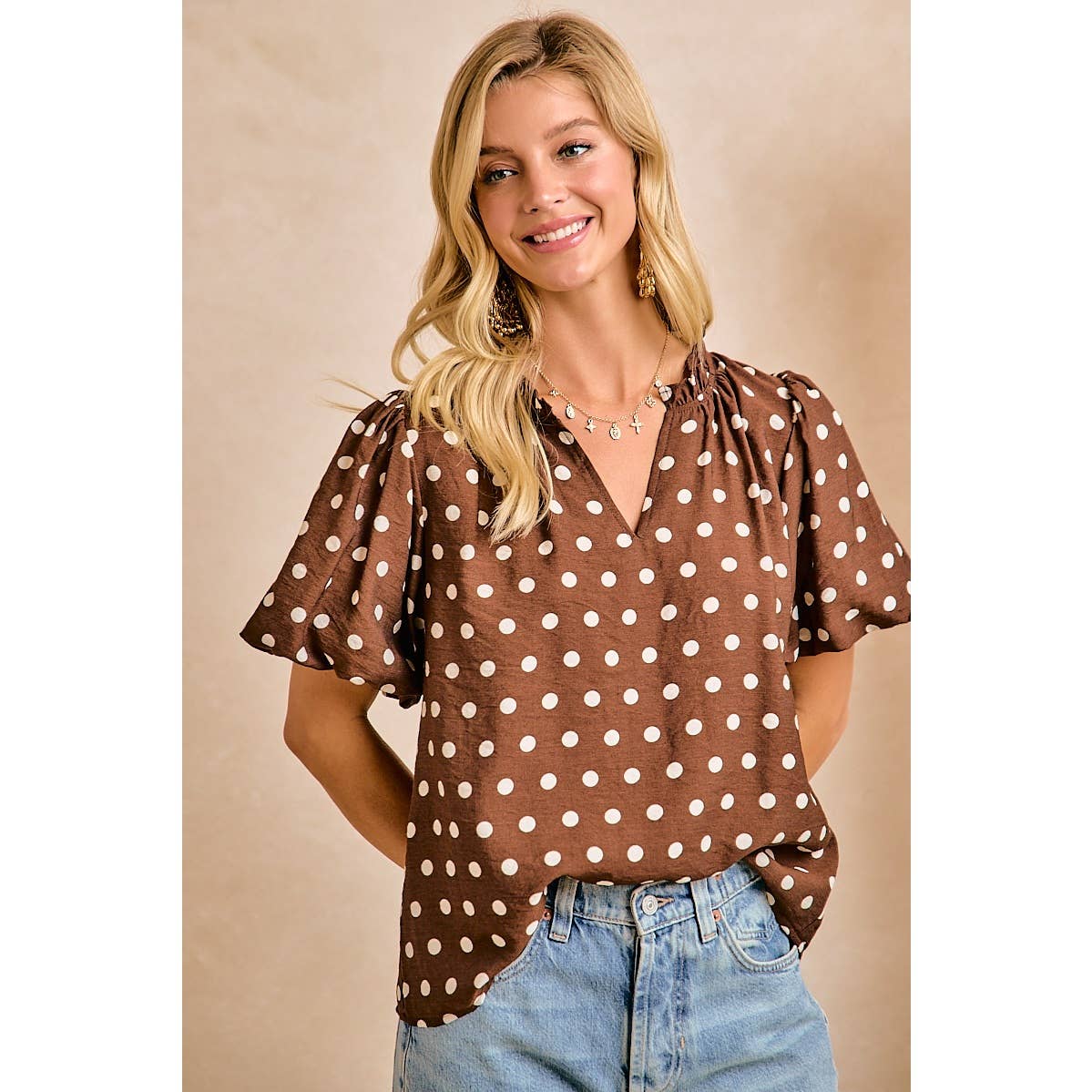 POLKA DOT RUFFLED V NECK TOP