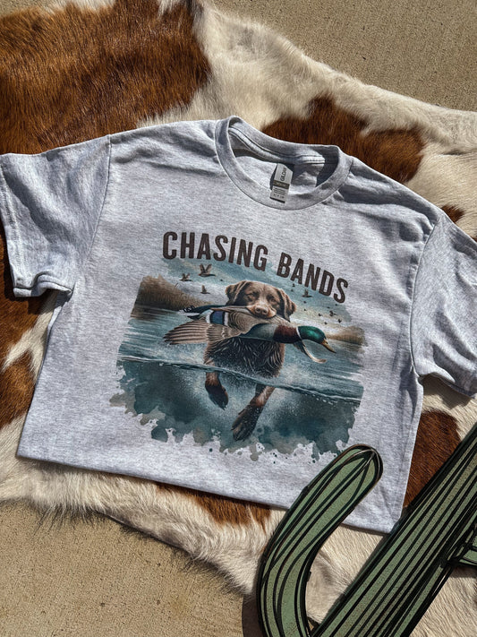 CHASING BANDS TEE