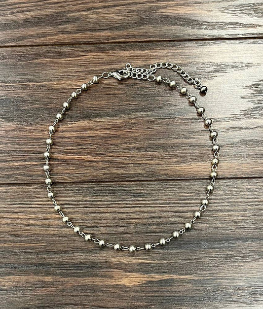 739024, Handmade Silver Navajo Bead Necklace