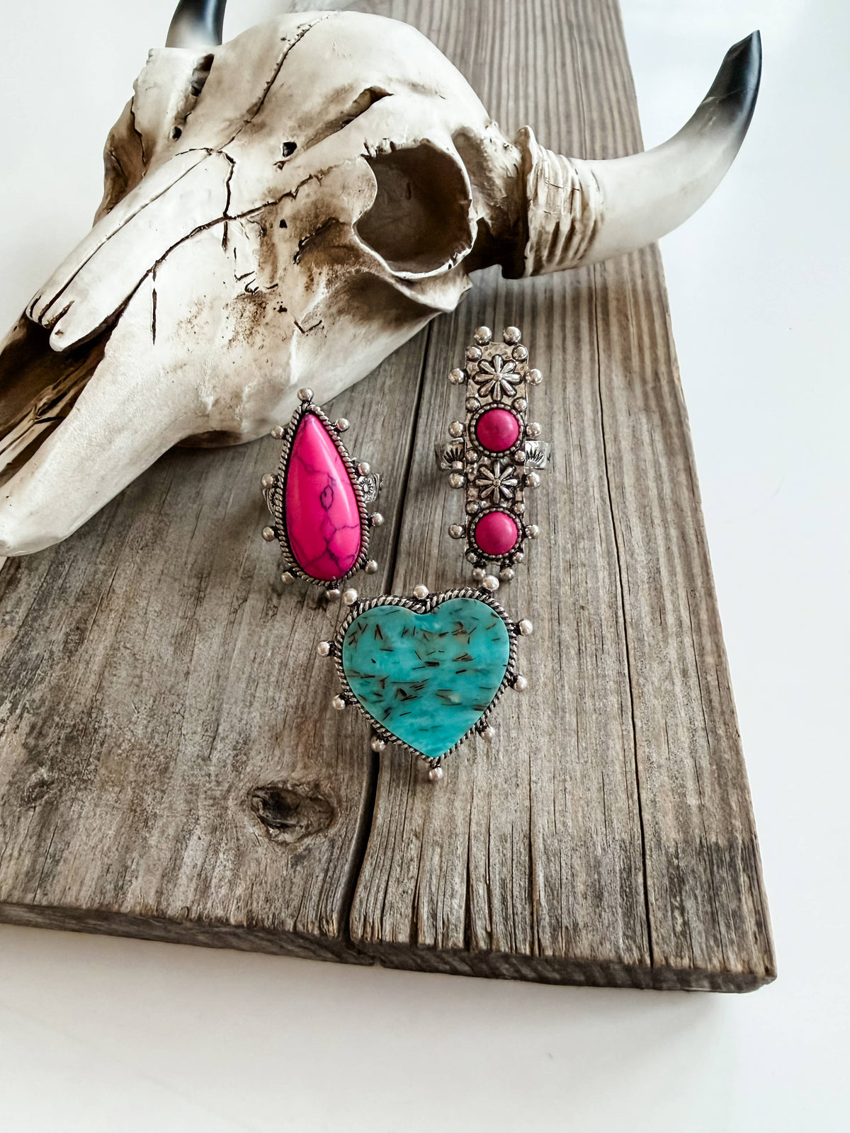 Western Style Teardrop Turquoise Stone Stretch Ring