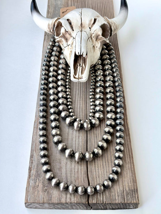 Western Style Navajo Pearl Beaded Necklace