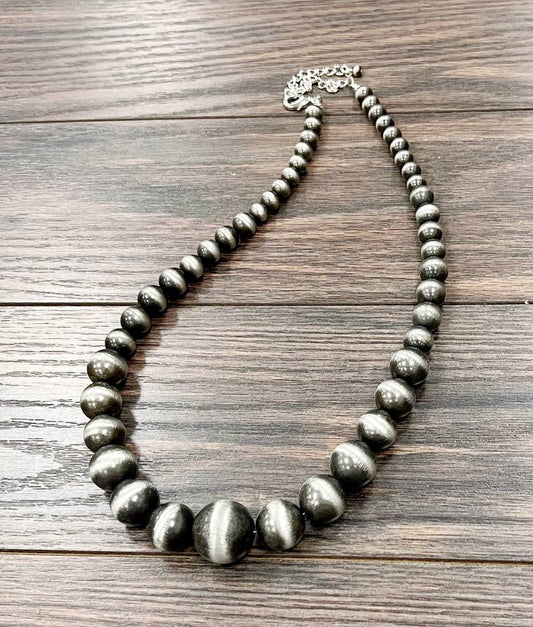 739190, Handmade 24" Very-Big Graduated Navajo Bead Necklace