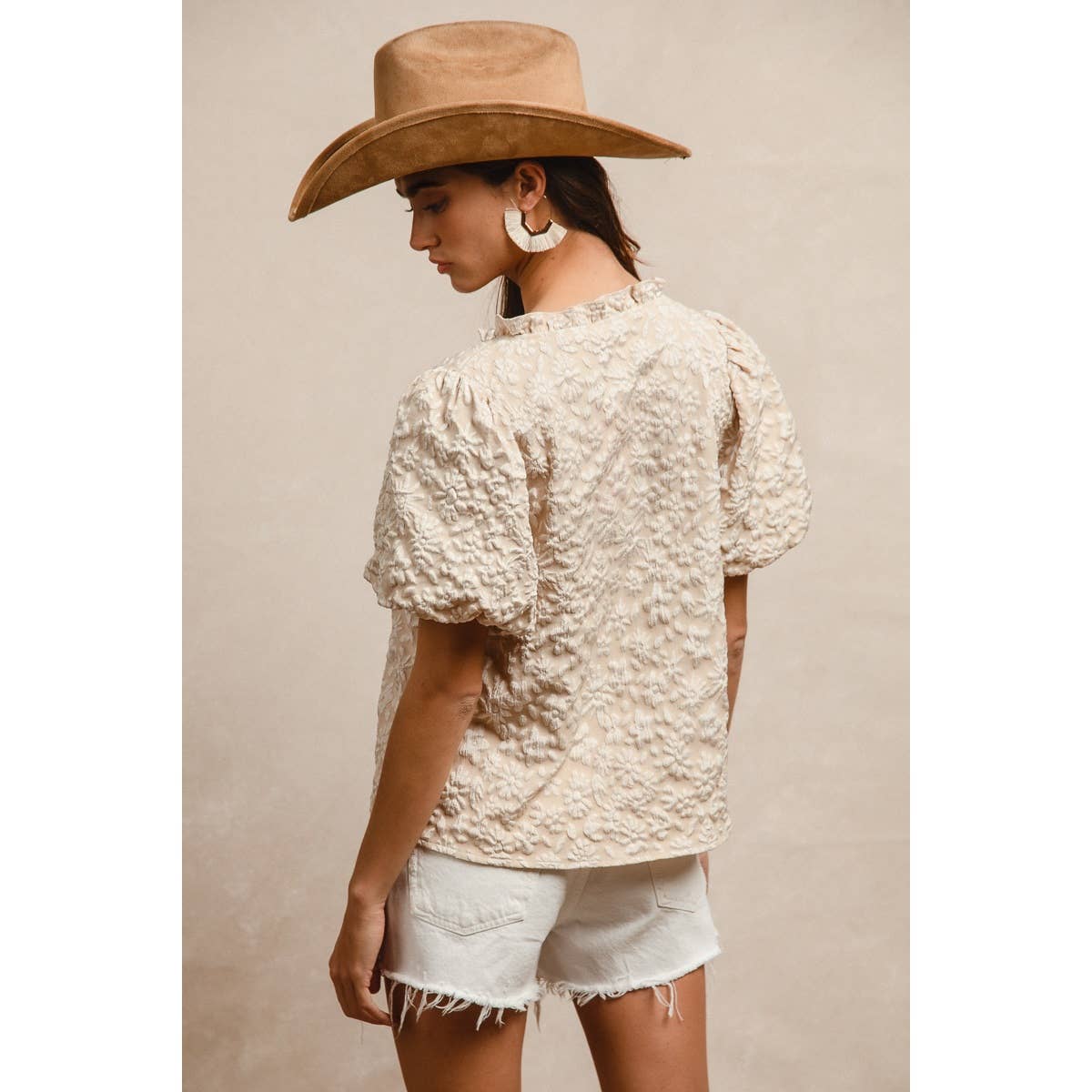 FLORAL PATTERN TEXTURE SLEEVES RUFFLED V-NECK TOP