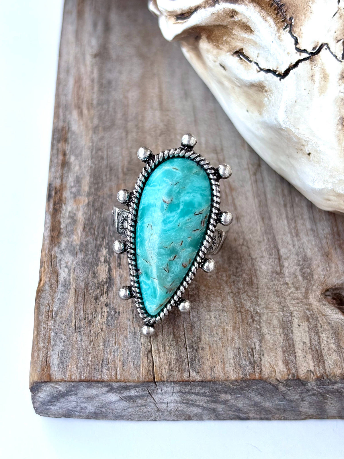 Western Style Teardrop Turquoise Stone Stretch Ring