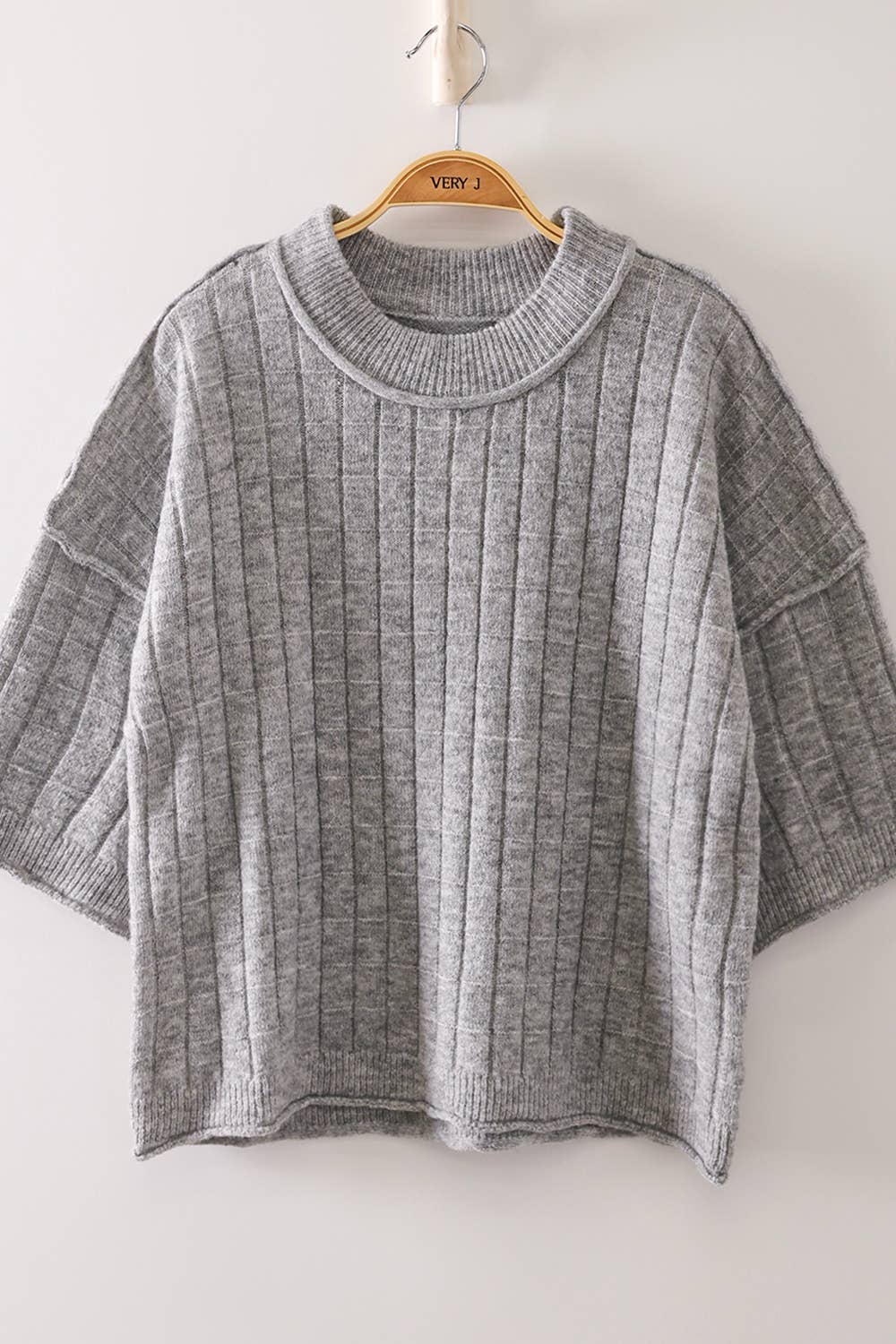 12W3734N-Cropped Length Ribbed Knit Sweater
