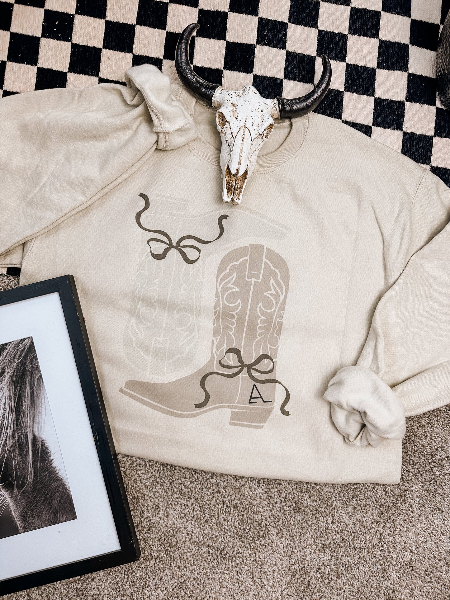 NEUTRAL COQUETTE BOOTS CREW