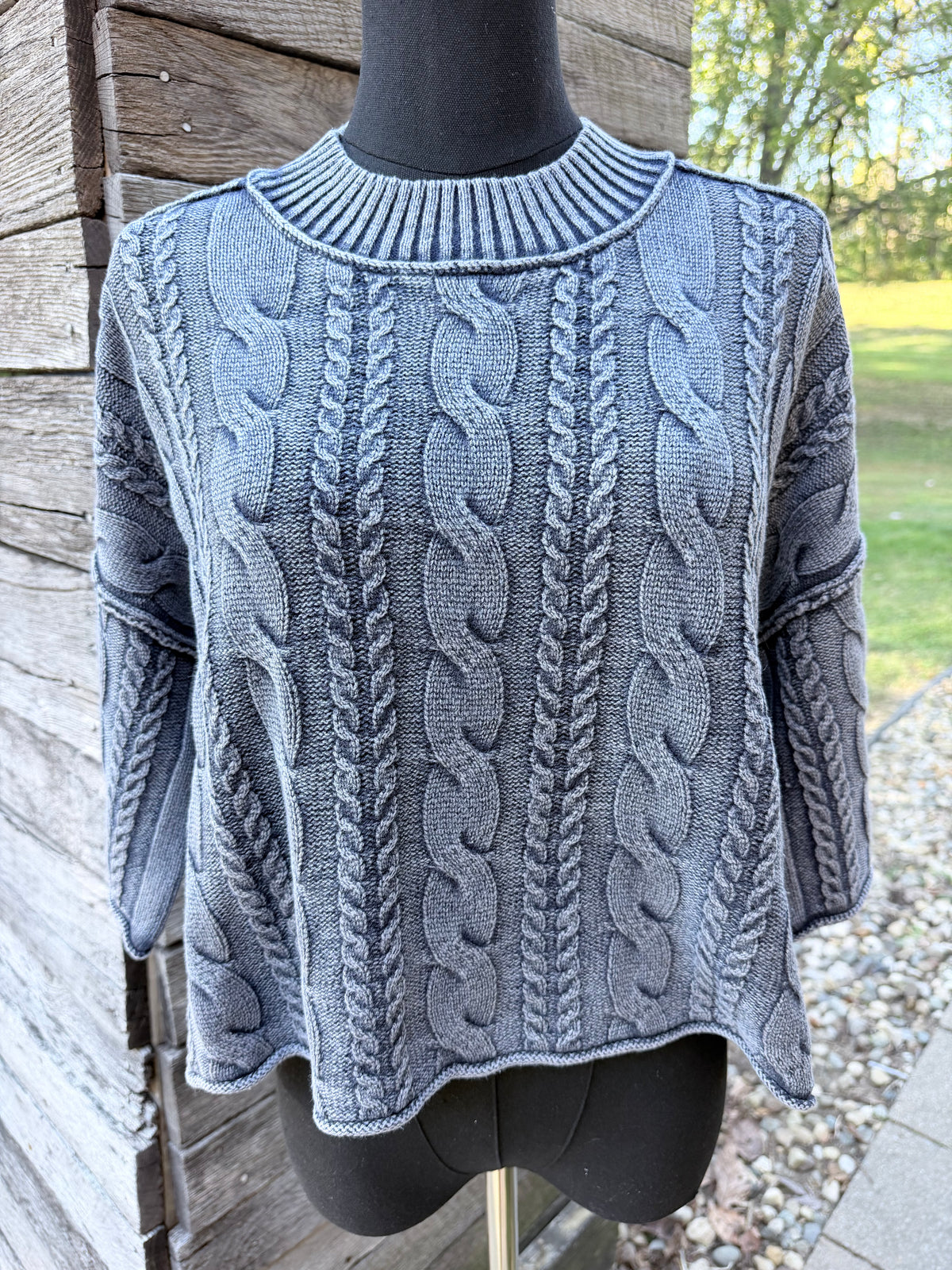 WASHED 3/4 SLEEVE TURTLENECK CABLE KNIT PULLOVER