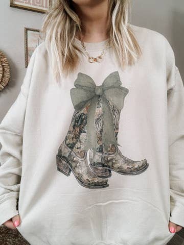 THE CAMO COQUETTE BOOTS CREW