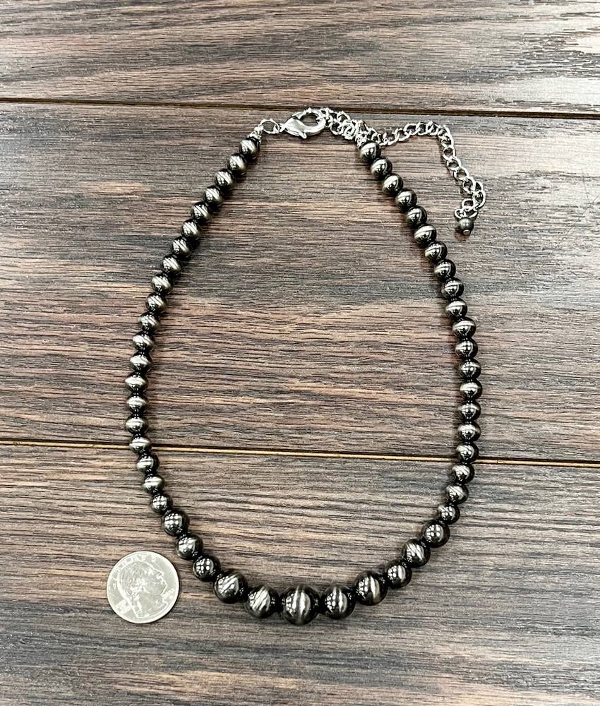 739283, Handmade 16" 14mm Graduated Polish Navajo Necklace