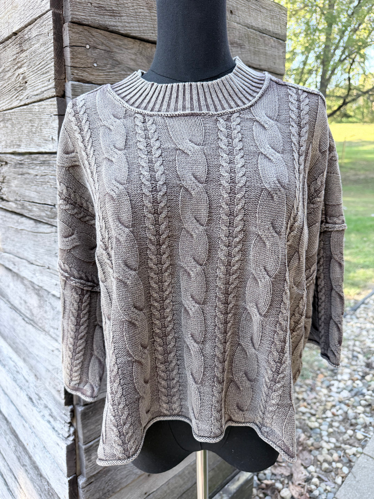 WASHED 3/4 SLEEVE TURTLENECK CABLE KNIT PULLOVER