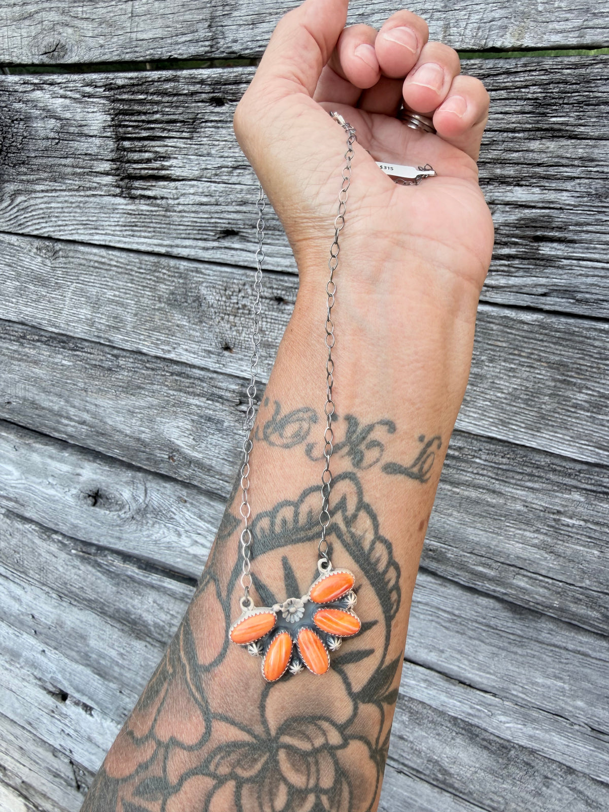 Spiny Orange Half Cluster With Flower Necklace