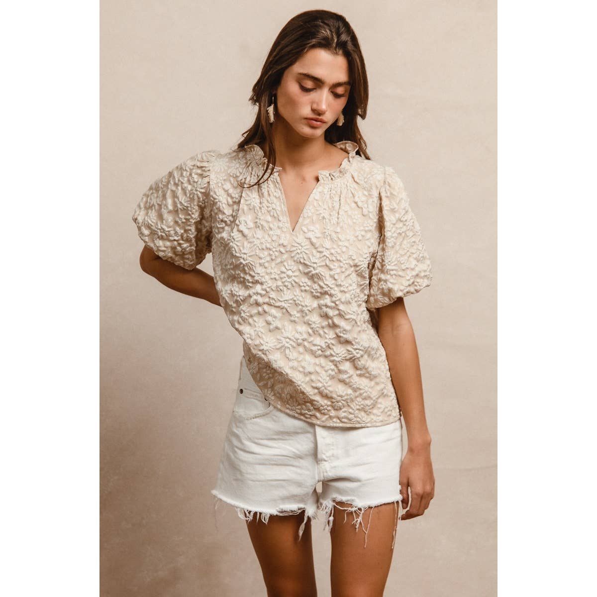 FLORAL PATTERN TEXTURE SLEEVES RUFFLED V-NECK TOP