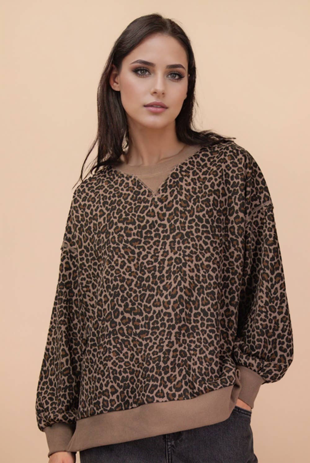NT12318-Leopard Printed Knit Casual Top
