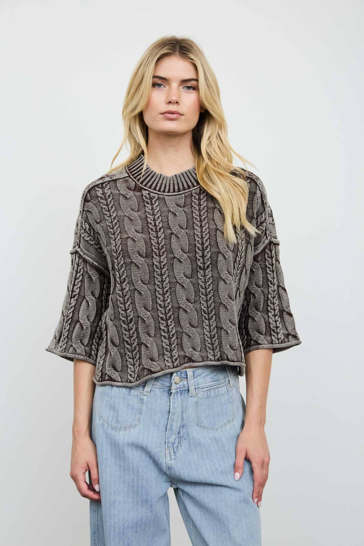 WASHED 3/4 SLEEVE TURTLENECK CABLE KNIT PULLOVER