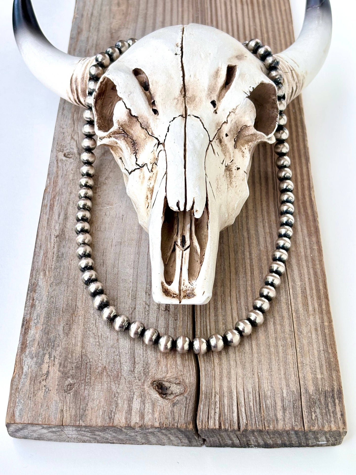 Western Style Navajo Pearl Beaded Necklace