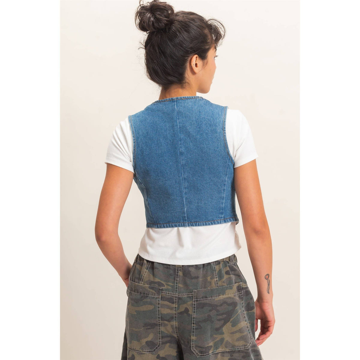 Buttoned Denim Vest