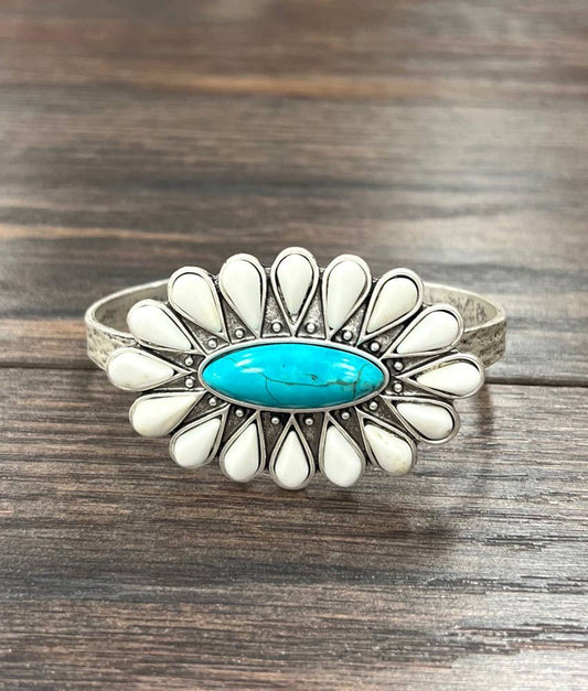 711034, Navajo Turquoise, White Turquoise Cuff Bracelet