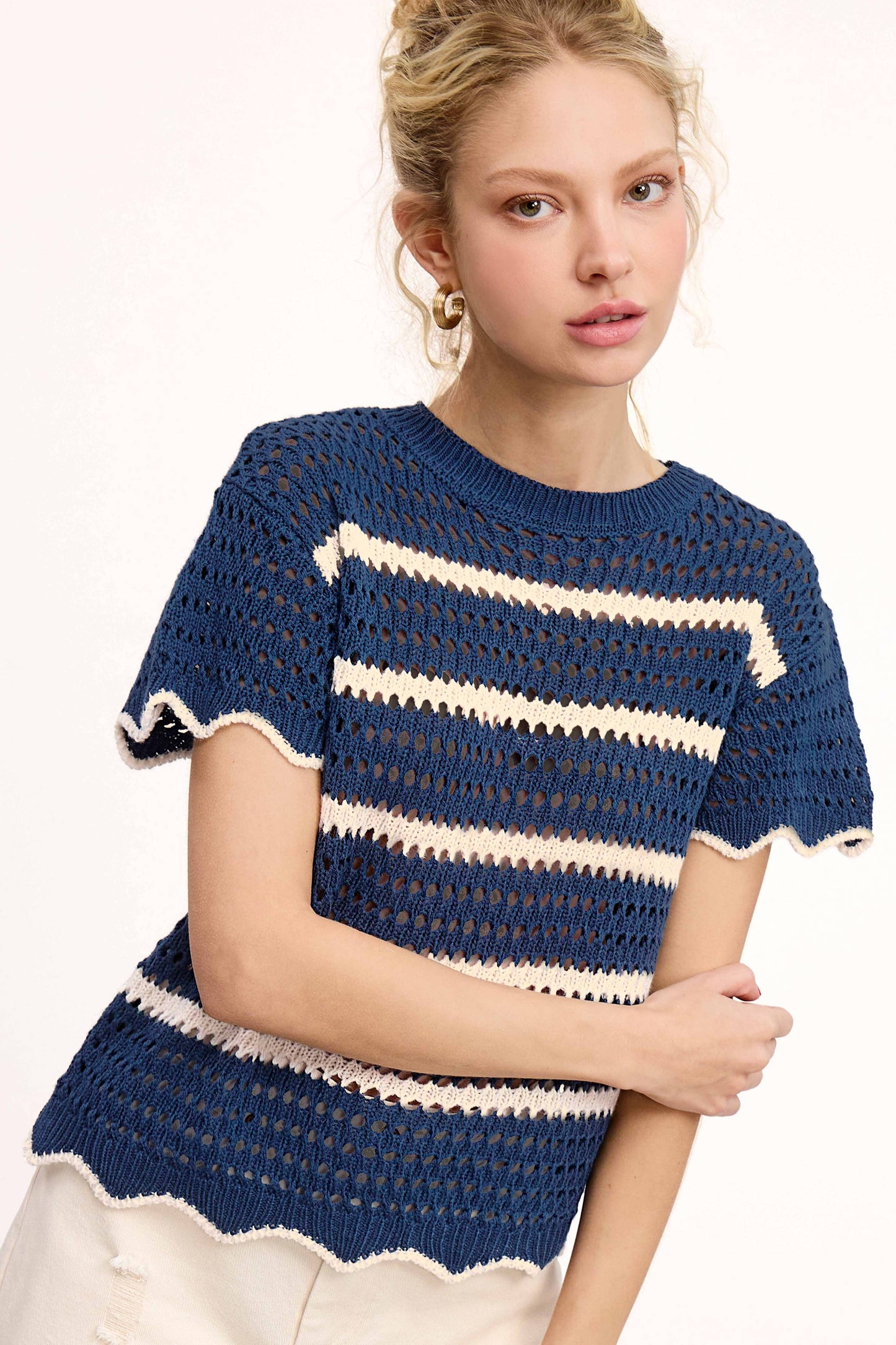 MDS3603-Round Neck Scalloped Edge Short Sleeve Sweater Easte